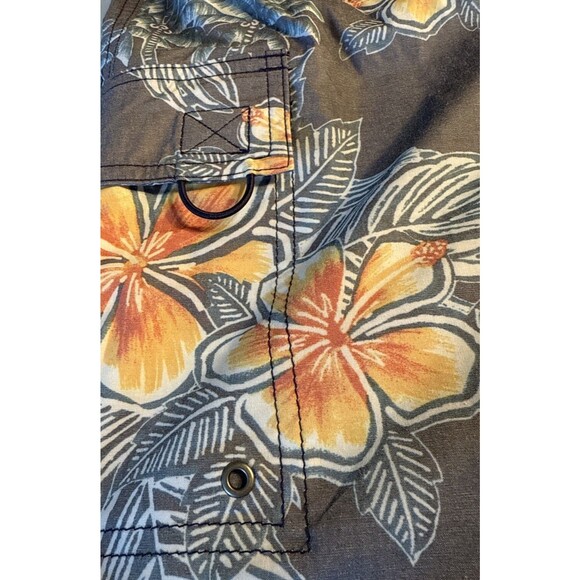 Roundtree & Yorke Men’s Board Shorts, Gray Floral Stretch, Size 38, NWT - Picture 4 of 5